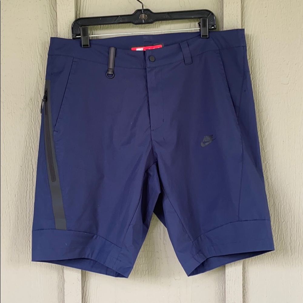 Nike Men’s Navy Sportswear Bonded Shorts